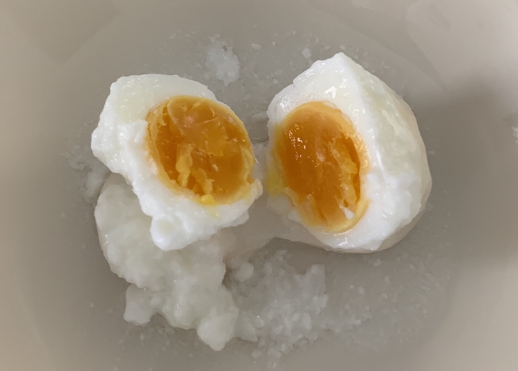 卵を酢に漬ける実験